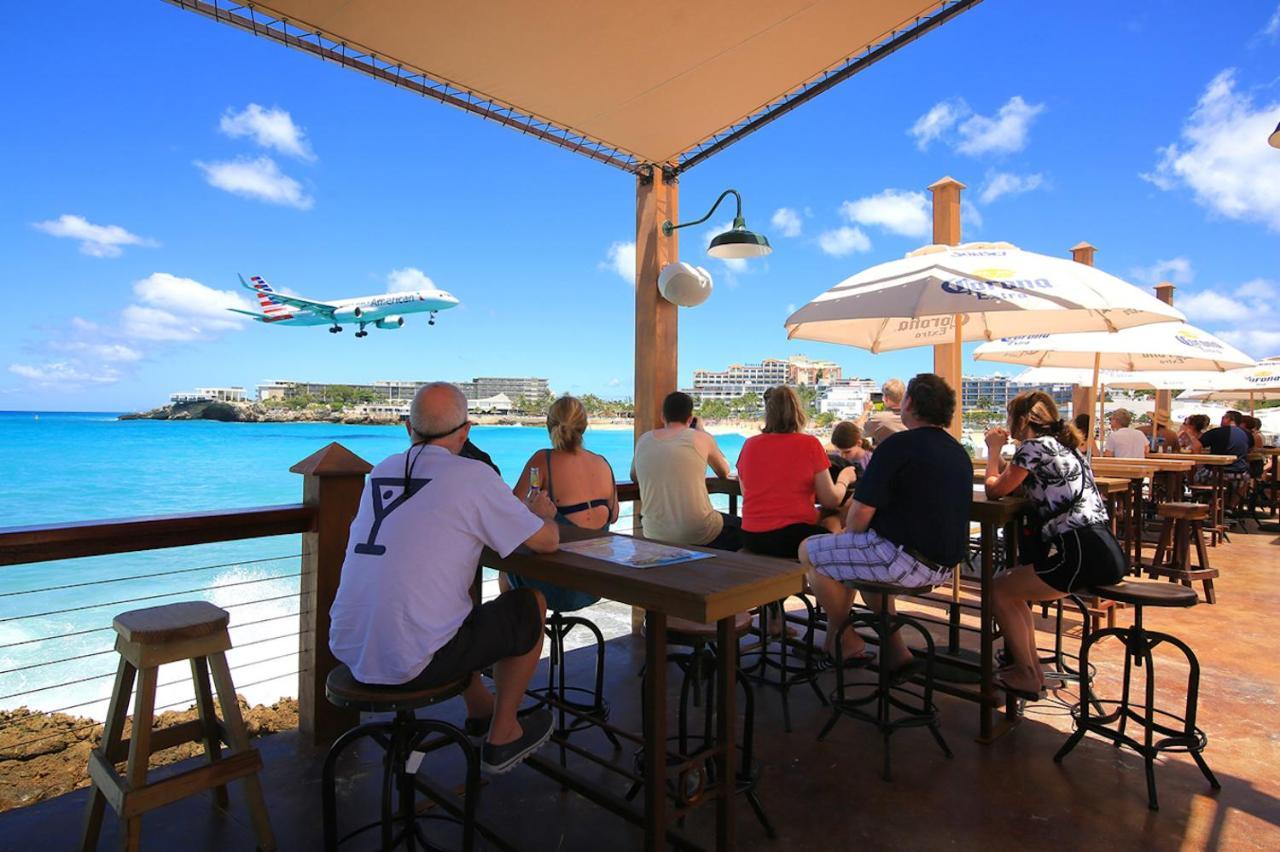 Maho Beach House - Spacious 1 Bedroom Suite エクステリア 写真