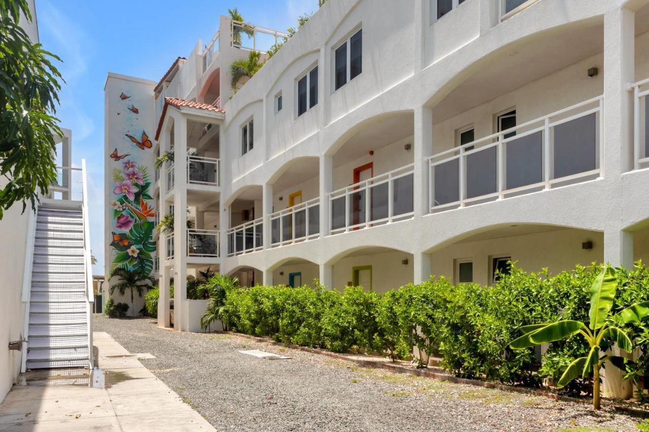Maho Beach House - Spacious 1 Bedroom Suite エクステリア 写真